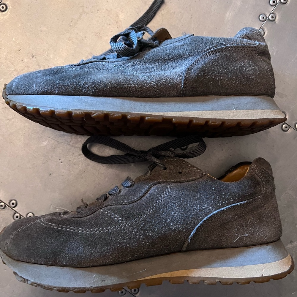 VINTAGE and RARE! American Eagle Sneakers Y2K